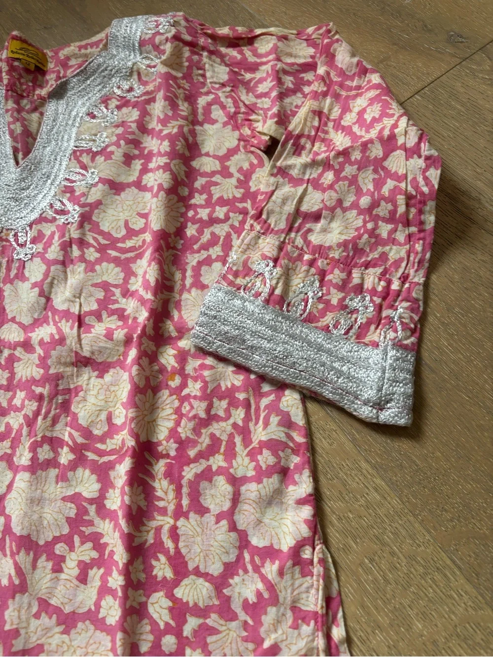 Roberta roller rabbit Pink and Cream Floral Tunic with Metallic Trim 12